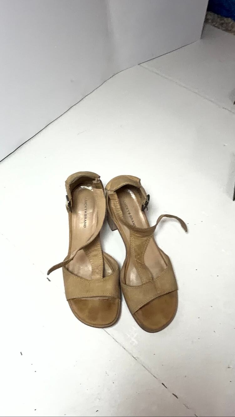 Lucky Brand Womens 8M Tan Leather Ankle Strap Block Heel Sandals Comfort